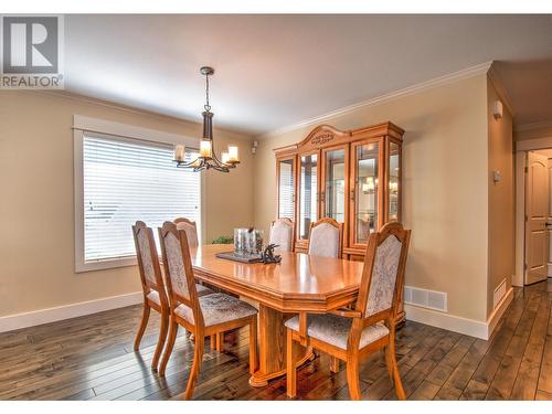 5409 Willow Drive, Vernon, BC - Indoor Photo Showing Dining Room