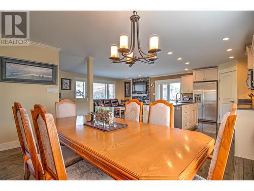 5409 Willow Drive, Vernon, BC - Indoor Photo Showing Dining Room