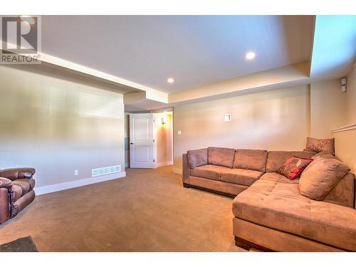 5409 Willow Drive, Vernon, BC - Indoor Photo Showing Other Room