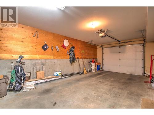 5409 Willow Drive, Vernon, BC - Indoor Photo Showing Garage