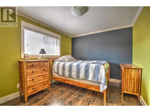 5409 Willow Drive, Vernon, BC - Indoor Photo Showing Bedroom