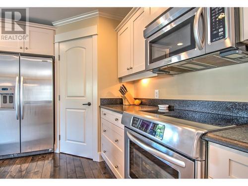 5409 Willow Drive, Vernon, BC - Indoor Photo Showing Kitchen