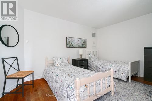 205 - 1055 Bay Street, Toronto (Bay Street Corridor), ON - Indoor Photo Showing Bedroom