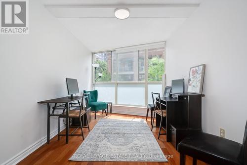 205 - 1055 Bay Street, Toronto (Bay Street Corridor), ON - Indoor Photo Showing Office