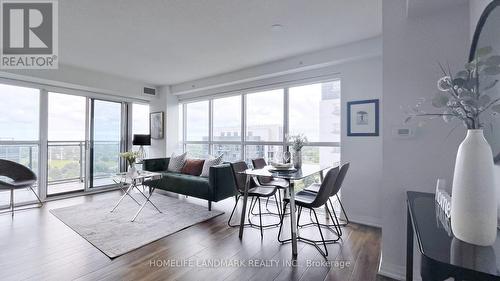 1710 - 30 Meadowglen Place, Toronto (Woburn), ON - Indoor Photo Showing Living Room