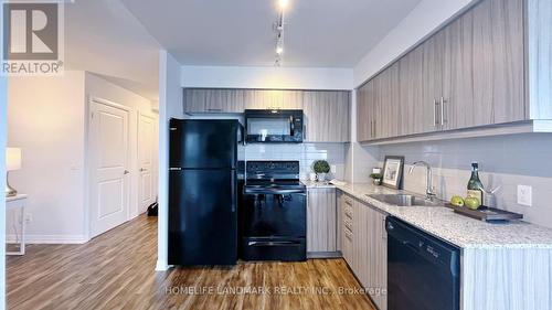 1710 - 30 Meadowglen Place, Toronto (Woburn), ON - Indoor Photo Showing Kitchen