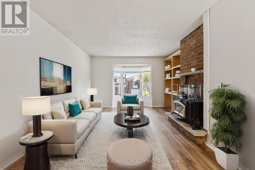 28 White Boulevard, Vaughan (Brownridge), ON - Indoor Photo Showing Living Room