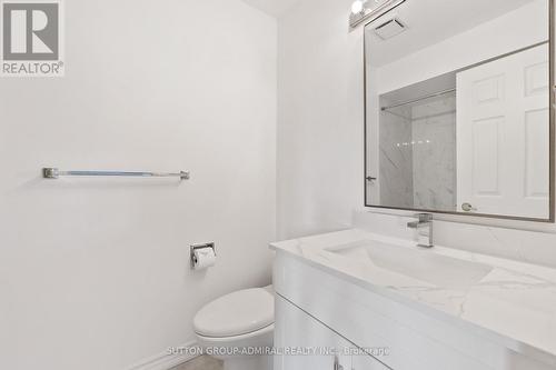 28 White Boulevard, Vaughan (Brownridge), ON - Indoor Photo Showing Bathroom