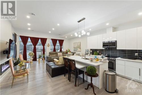 133 Duford Street Unit#A, Ottawa, ON - Indoor Photo Showing Kitchen With Upgraded Kitchen