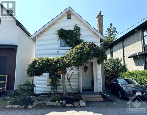 382 Winston Avenue, Ottawa, ON - Outdoor