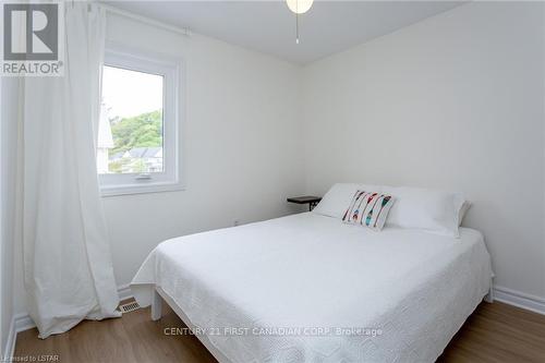 3 - 374 Edith Cavell Boulevard, Central Elgin (Port Stanley), ON - Indoor Photo Showing Bedroom