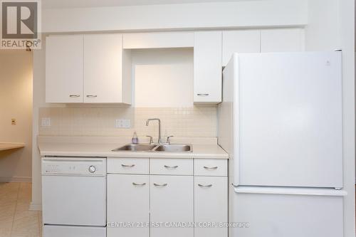 3 - 374 Edith Cavell Boulevard, Central Elgin (Port Stanley), ON - Indoor Photo Showing Kitchen With Double Sink