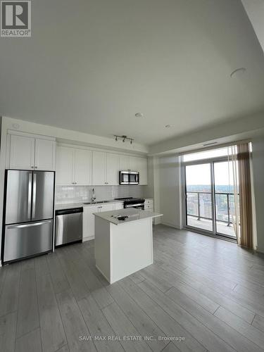 2309 - 55 Duke Street W, Kitchener, ON - Indoor Photo Showing Kitchen