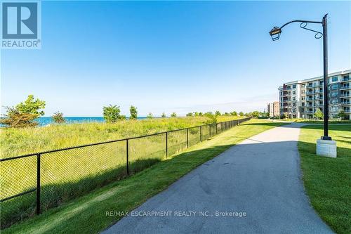 226 - 125 Shoreview Place, Hamilton (Lakeshore), ON - Outdoor