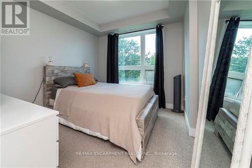 226 - 125 Shoreview Place, Hamilton (Lakeshore), ON - Indoor Photo Showing Bedroom