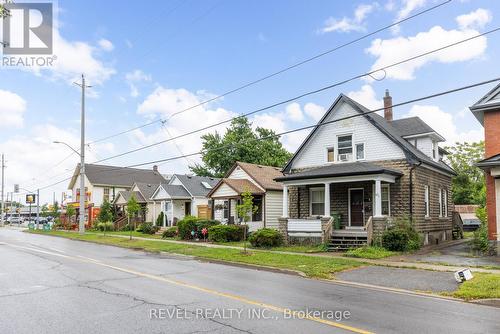 92 1/2 Welland Avenue, St. Catharines, ON - Outdoor With Facade