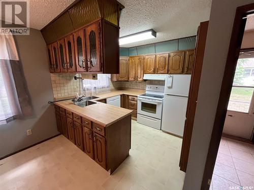 65 Bellamy Avenue, Birch Hills, SK - Indoor Photo Showing Kitchen