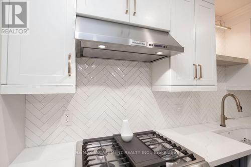 22 - 1809 Upper Wentworth Street W, Hamilton (Allison), ON - Indoor Photo Showing Kitchen