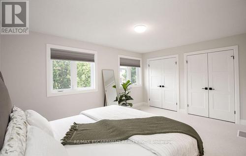 22 - 1809 Upper Wentworth Street W, Hamilton (Allison), ON - Indoor Photo Showing Bedroom