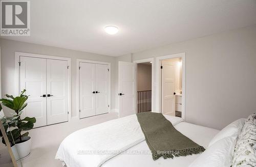 22 - 1809 Upper Wentworth Street W, Hamilton (Allison), ON - Indoor Photo Showing Bedroom