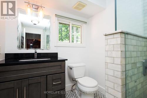 18917 Centreville Creek Road, Caledon (Caledon East), ON - Indoor Photo Showing Bathroom