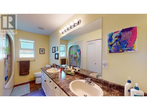 891 Funn Street, Quesnel, BC - Indoor Photo Showing Bathroom