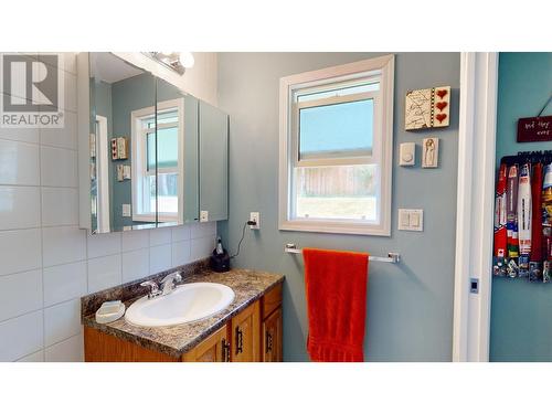 891 Funn Street, Quesnel, BC - Indoor Photo Showing Bathroom