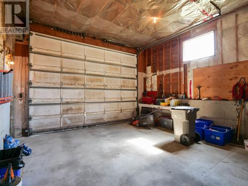 891 Funn Street, Quesnel, BC - Indoor Photo Showing Garage