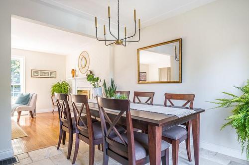 58 Hillcrest Avenue, Hamilton, ON - Indoor Photo Showing Dining Room