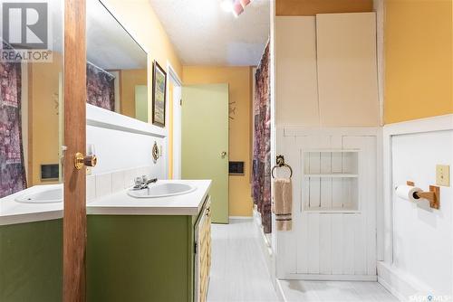 Meridian Road Brown Acreage, Colonsay Rm No. 342, SK - Indoor Photo Showing Bathroom