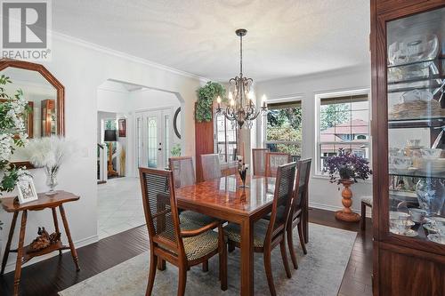 942 Stikine Court, Kelowna, BC - Indoor Photo Showing Dining Room