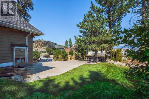 942 Stikine Court, Kelowna, BC - Outdoor