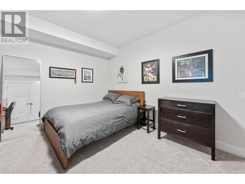 9443 Ledgestone Road, Lake Country, BC - Indoor Photo Showing Bedroom