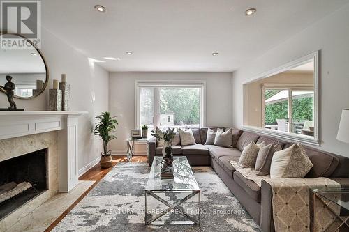 25 Ferrah Street, Markham (Unionville), ON - Indoor Photo Showing Living Room With Fireplace