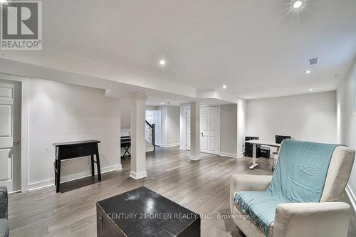 25 Ferrah Street, Markham (Unionville), ON - Indoor Photo Showing Living Room