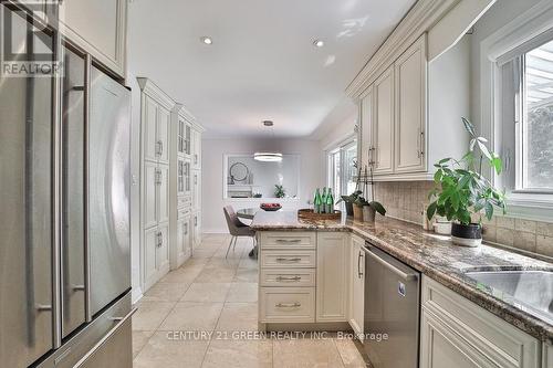 25 Ferrah Street, Markham (Unionville), ON - Indoor Photo Showing Kitchen