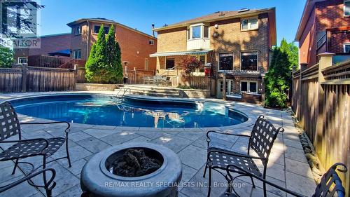 6124 Hardesty Crescent, Mississauga (East Credit), ON - Outdoor With In Ground Pool With Deck Patio Veranda