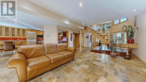 6124 Hardesty Crescent, Mississauga (East Credit), ON - Indoor