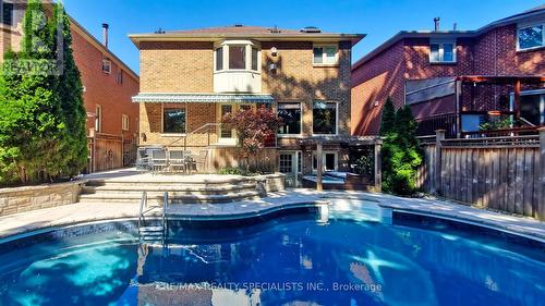 6124 Hardesty Crescent, Mississauga (East Credit), ON - Outdoor With In Ground Pool With Deck Patio Veranda