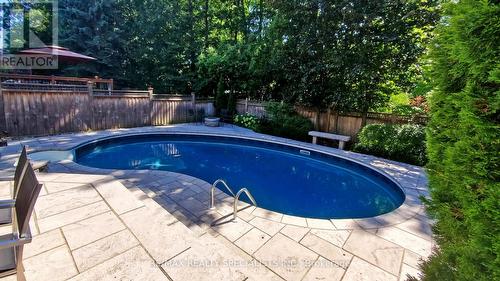 6124 Hardesty Crescent, Mississauga (East Credit), ON - Outdoor With Backyard