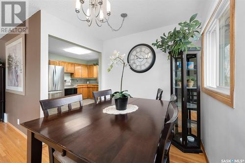 1137 13Th Avenue Nw, Moose Jaw, SK - Indoor Photo Showing Dining Room