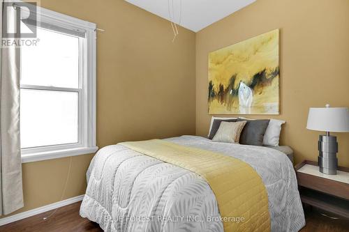 48 Josephine Street, London, ON - Indoor Photo Showing Bedroom