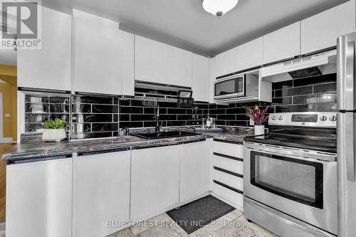 48 Josephine Street, London, ON - Indoor Photo Showing Kitchen