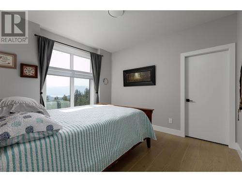 2510 Tallus Heights Lane, West Kelowna, BC - Indoor Photo Showing Bedroom