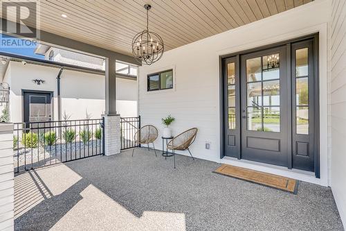 4956 Bucktail Lane, Kelowna, BC - Outdoor With Exterior