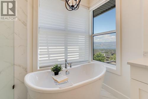 4956 Bucktail Lane, Kelowna, BC - Indoor Photo Showing Bathroom