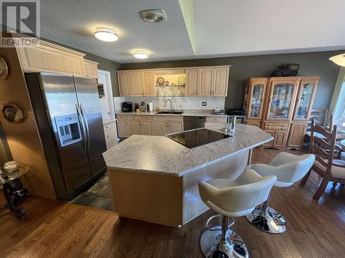 6 11 Eagle Crescent, Williams Lake, BC - Indoor Photo Showing Kitchen