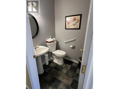 6 11 Eagle Crescent, Williams Lake, BC - Indoor Photo Showing Bathroom