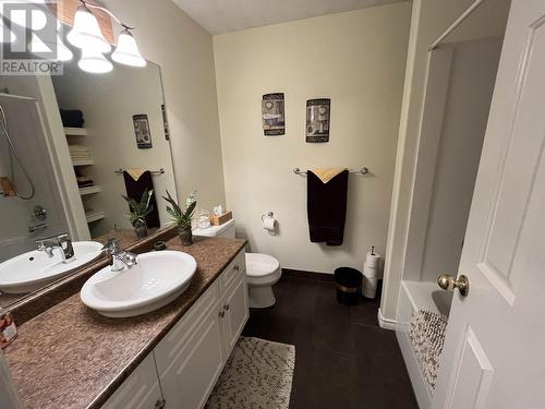 6 11 Eagle Crescent, Williams Lake, BC - Indoor Photo Showing Bathroom