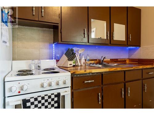 773 Nicholson  Road, Golden, BC - Indoor Photo Showing Kitchen